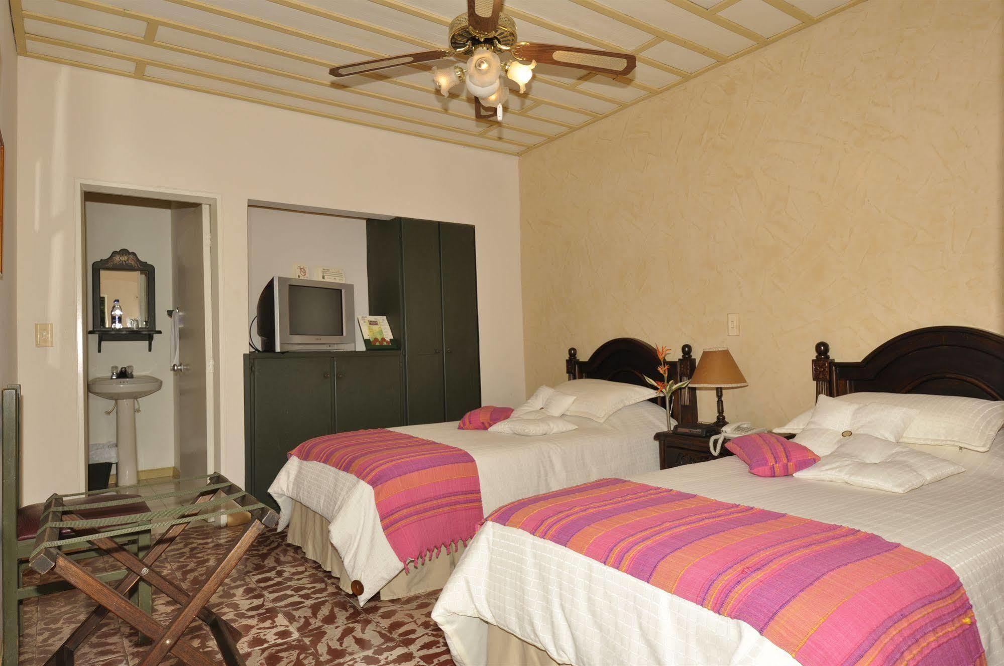 Hotel Campestre La Floresta Армения Экстерьер фото