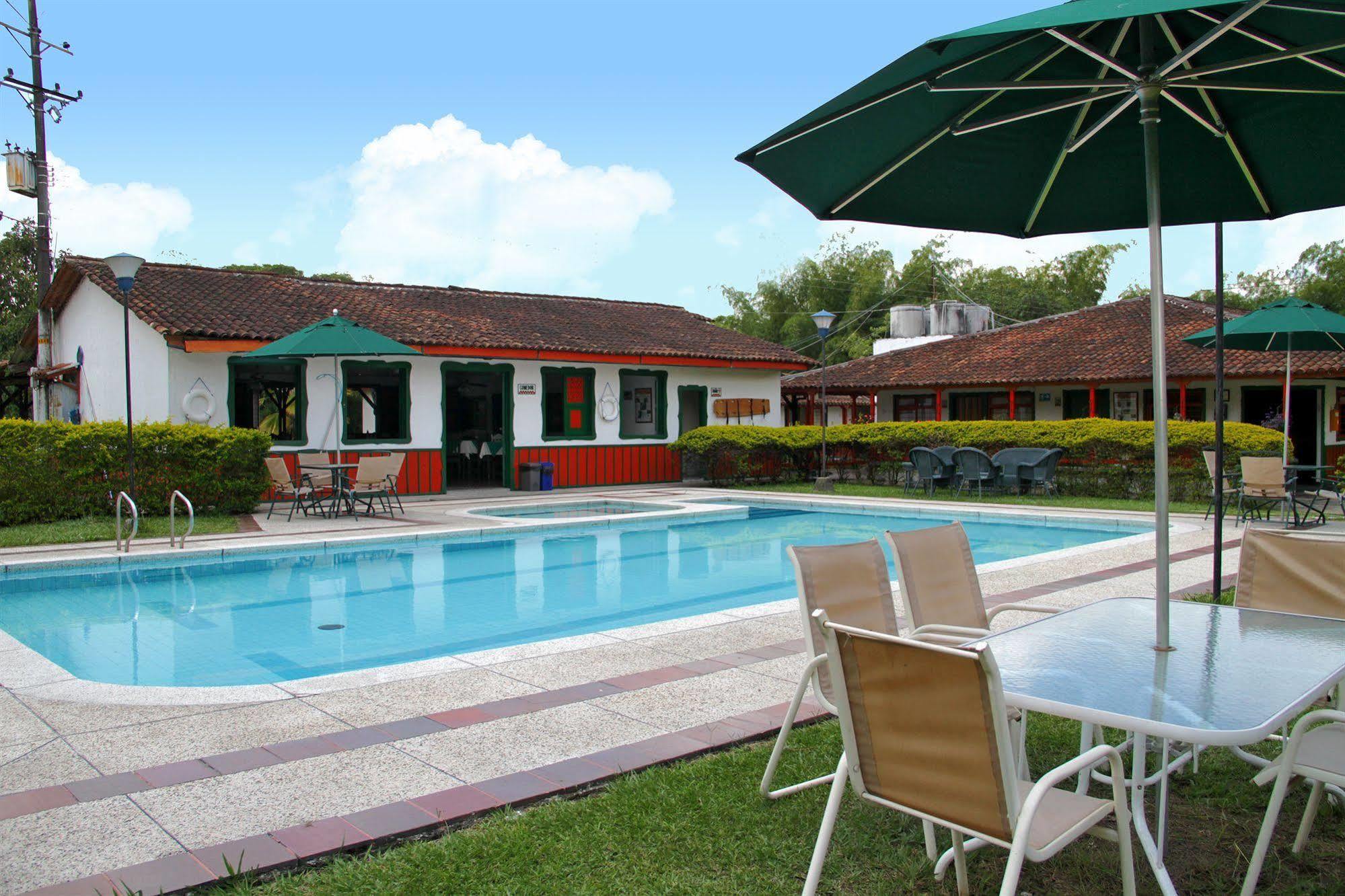 Hotel Campestre La Floresta Армения Экстерьер фото